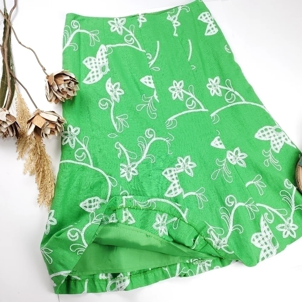 Molly & Maxx Green Wht Linen Embroidered Skirt 4